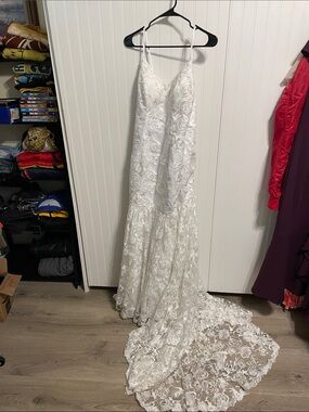 White Lace Bridal Gown with Floral Appliqué and Train